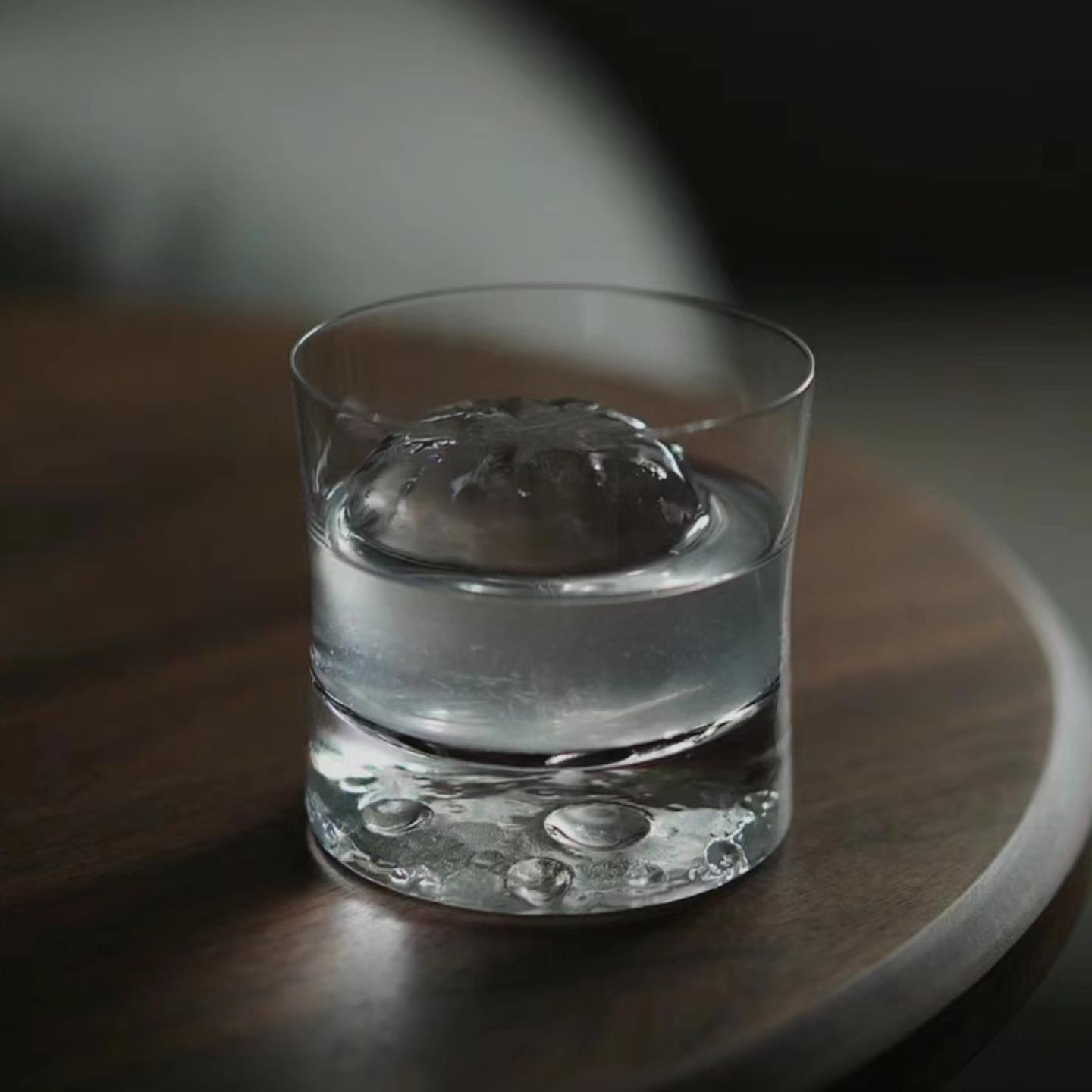 月球洋酒杯玻璃水杯水晶威士忌杯喝酒杯高级感咖啡杯鸡尾酒杯子