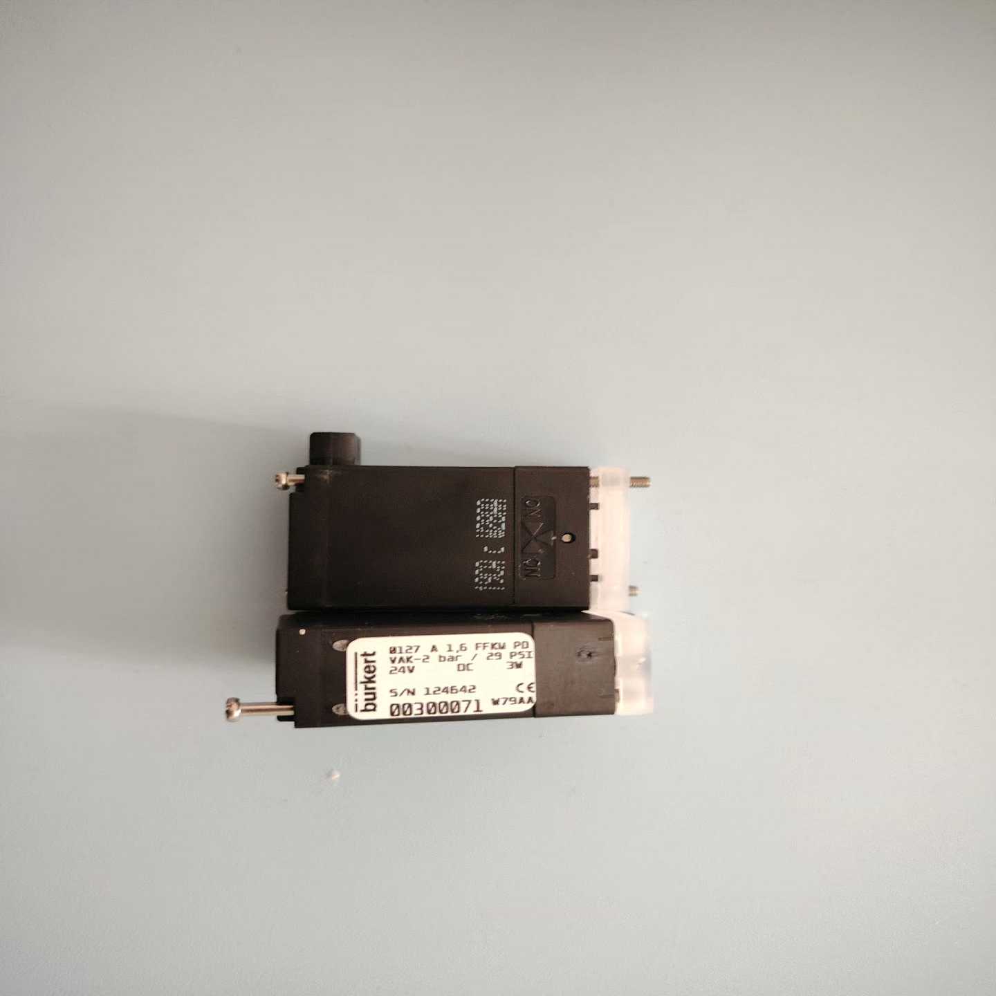 青岛佳明力合微兰EH宝帝8通阀八连阀八环阀COD防腐