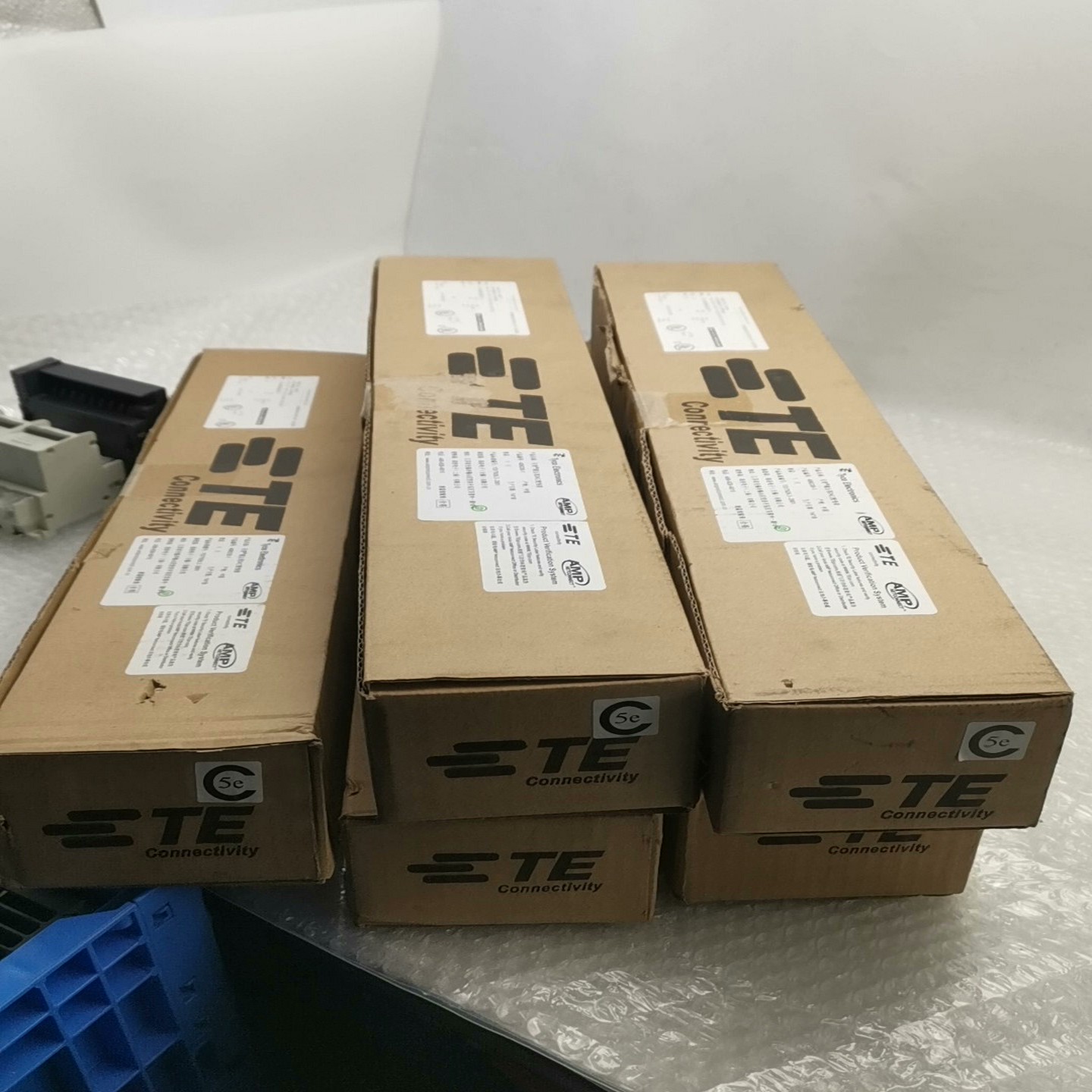 询价~5个AMP安普超五类24口配线架，货号0-0406330-1