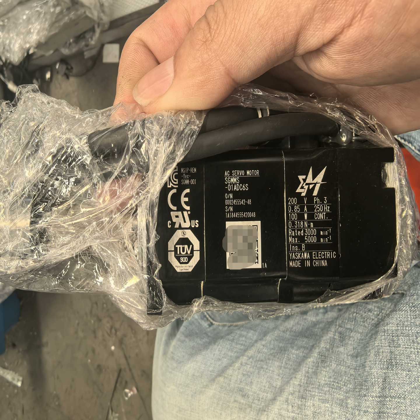 安川7系伺服电机sgmms-01adc6s，驱动器SGP~询价