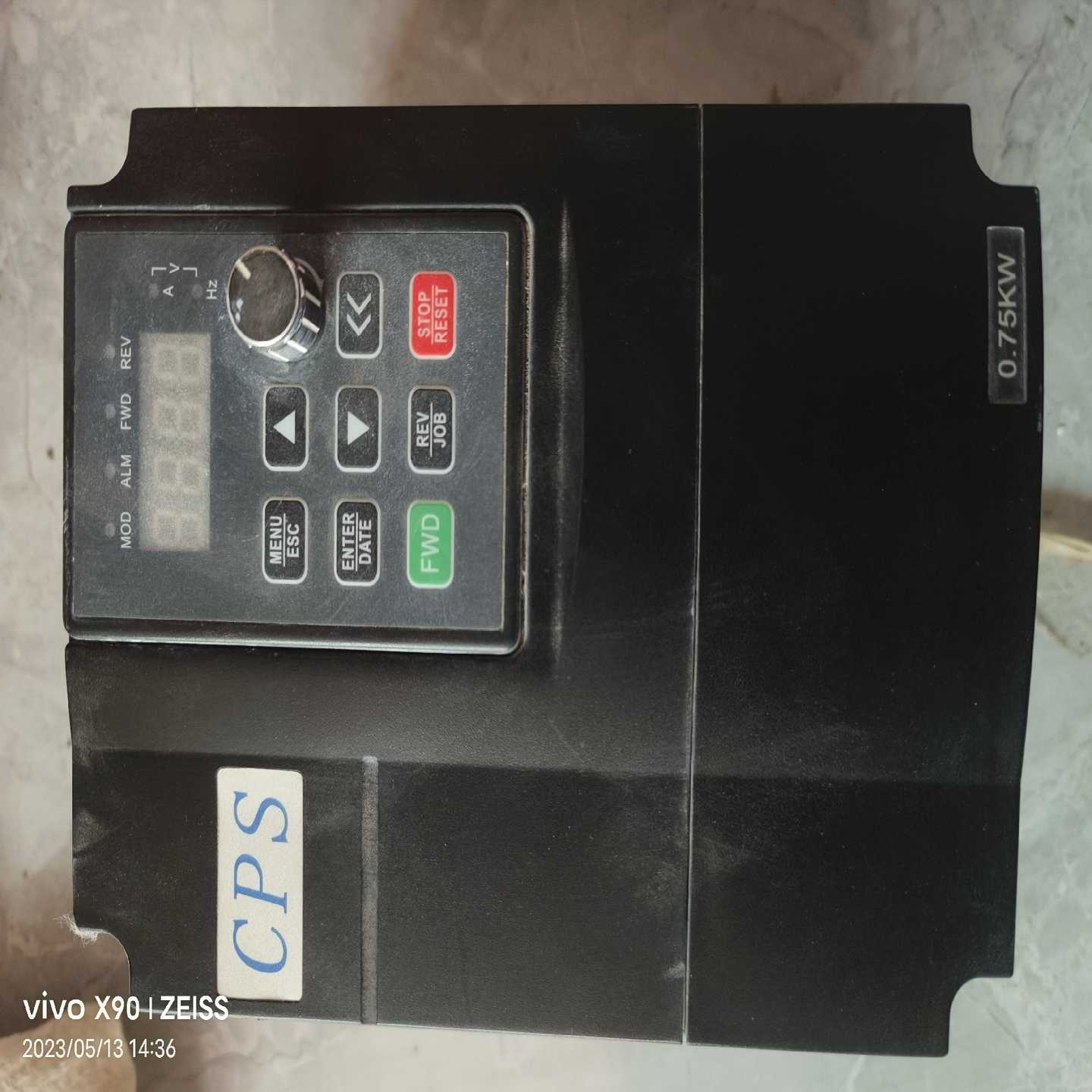 变频器CP6O00一R75G4仪价【鑫鑫商铺】