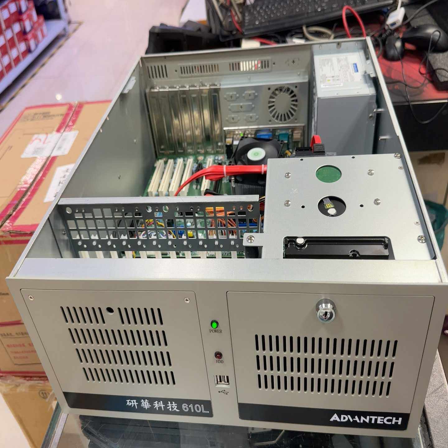 研华工控机I7-9700K16G内存500G固态硬盘--议价商品