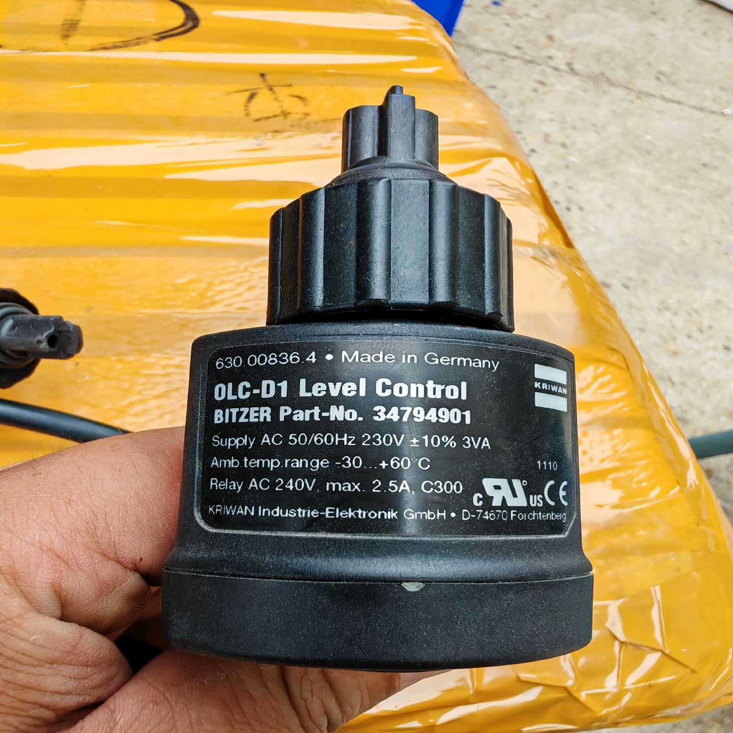 议价原装德国比泽尔螺杆压缩机电子油位保护器，现货/维修