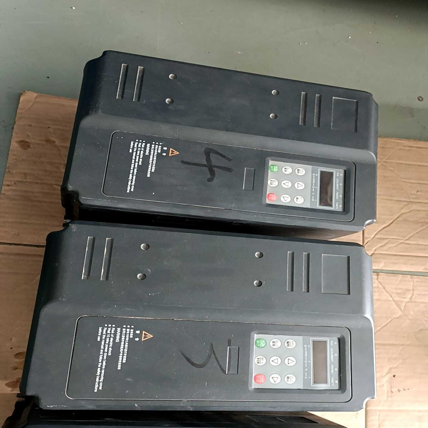 台达变频器 MG330T-022G3，实物拍摄，功率22KW-询价客服