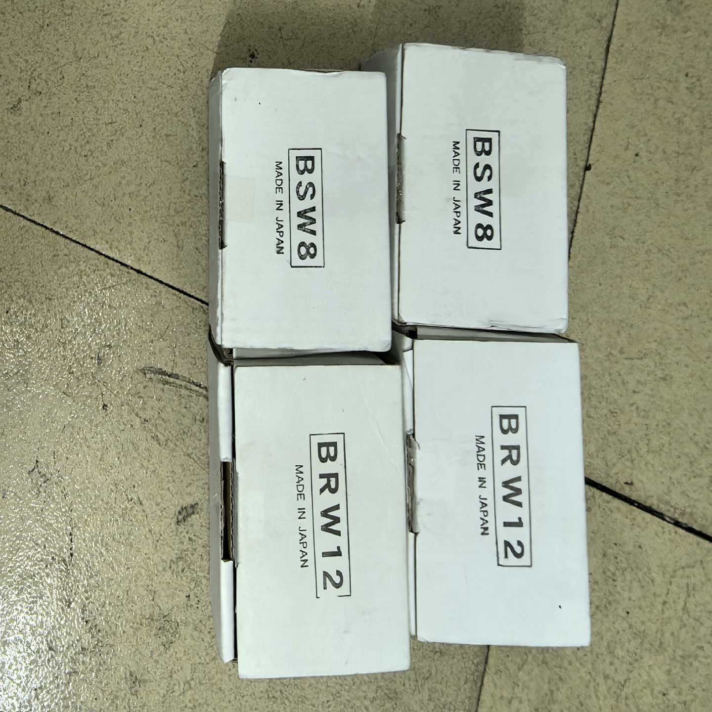 BSW8/BRW12滚珠丝杆支撑有4个各2个询价