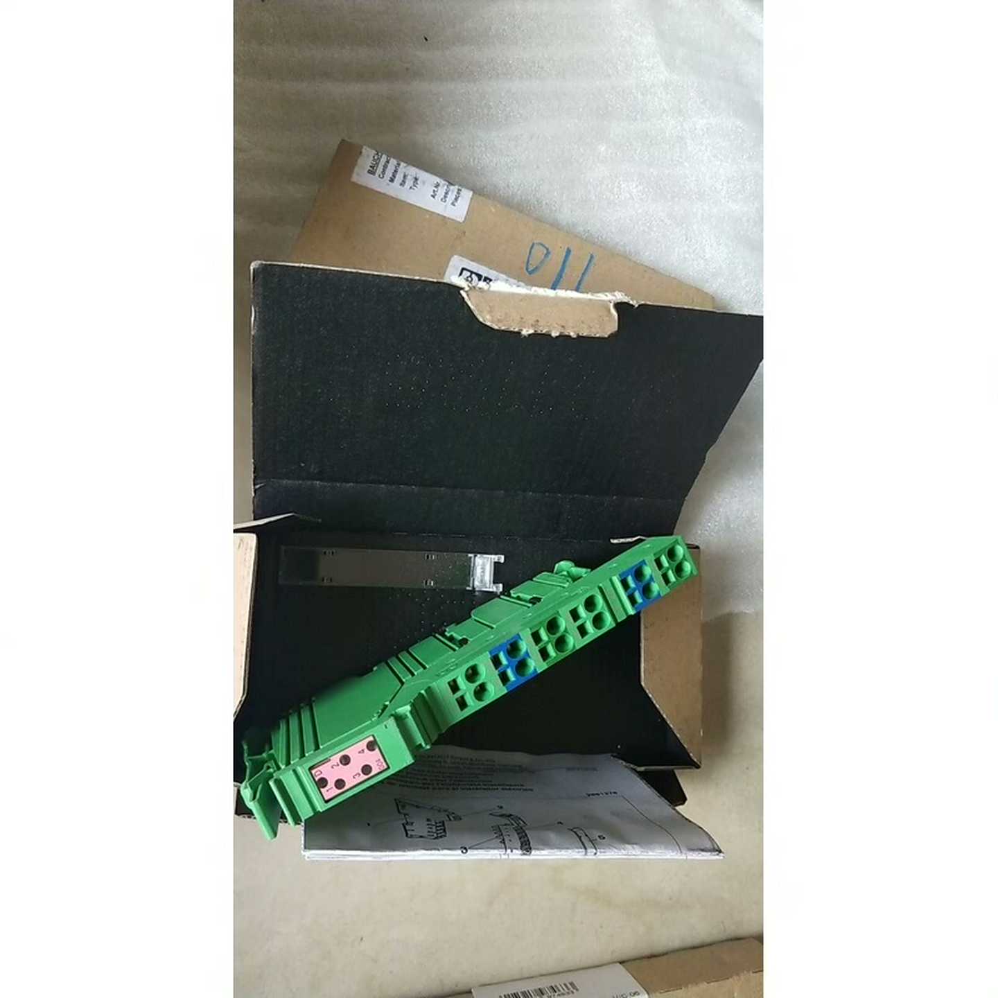 议价全新菲尼斯IIL24O428