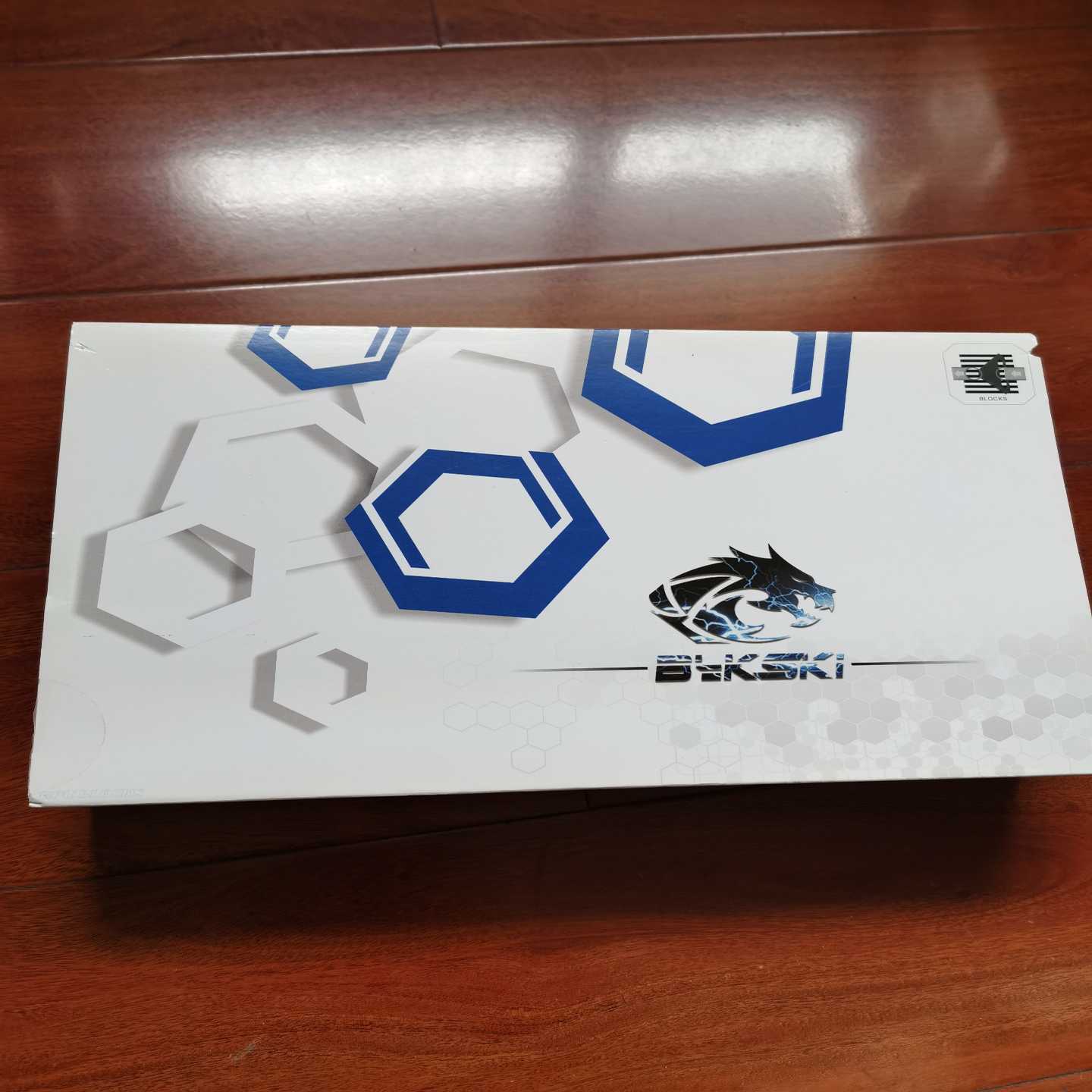 议价5700xt水冷，5新，包装盒在，配件见