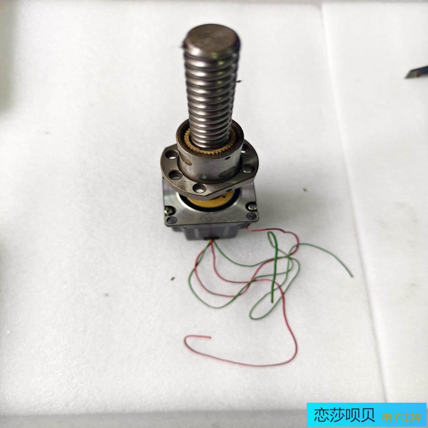 两相57滚珠丝杆步进电机LS57K265-BS1610-17