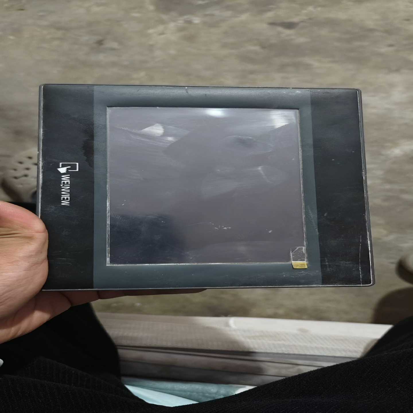 咨询-威纶触摸屏屏MT6070iH5WV正常使用成色如图，要