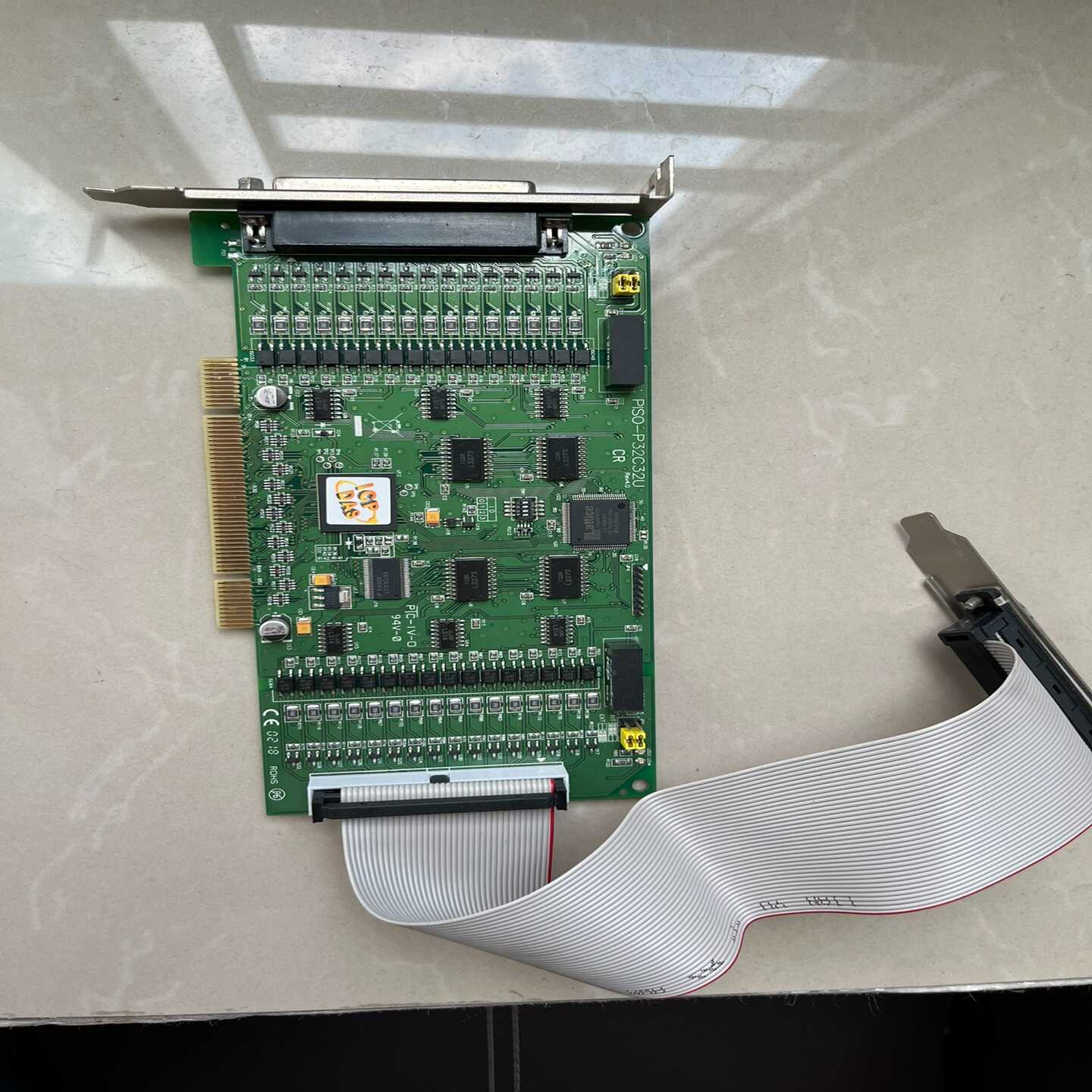 成色新，泓格PISO-P32C32U32路光隔集电极数据采询价