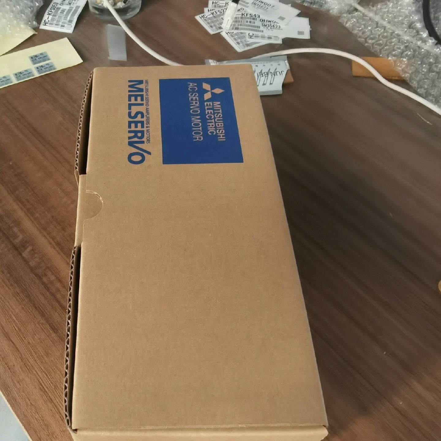 询价全新三菱电机HC-KFS43MFS43KFS43B