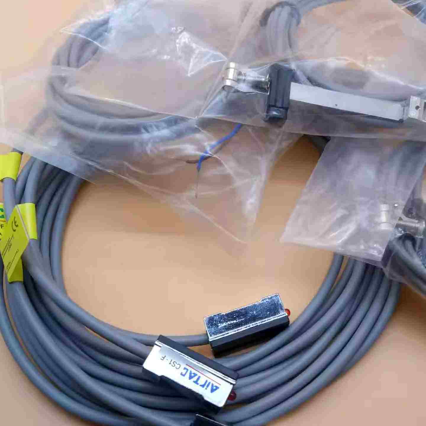 议价-亚德客磁性气缸感应开关SC1-F-U-J-S-A-E-H-G-M-020SE10S1