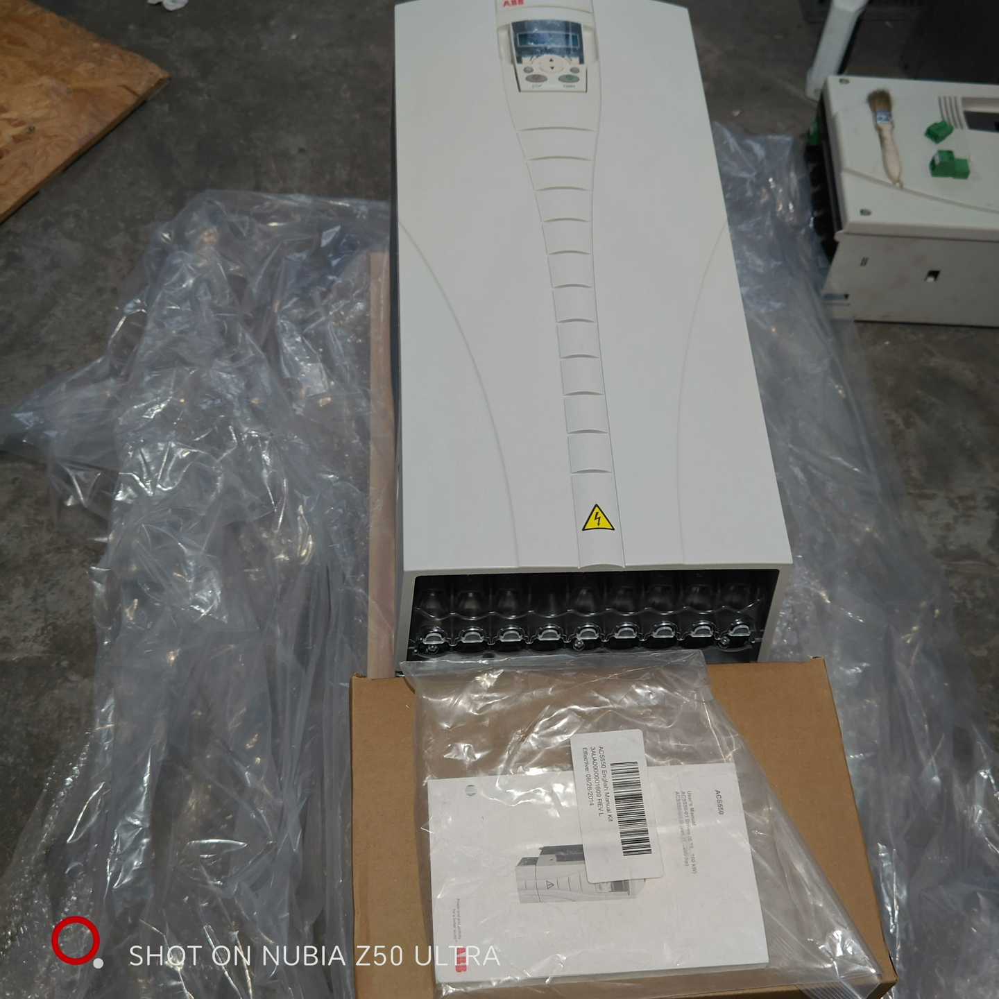 询价ACS550-U1-246A-4变频器160KW库存货
