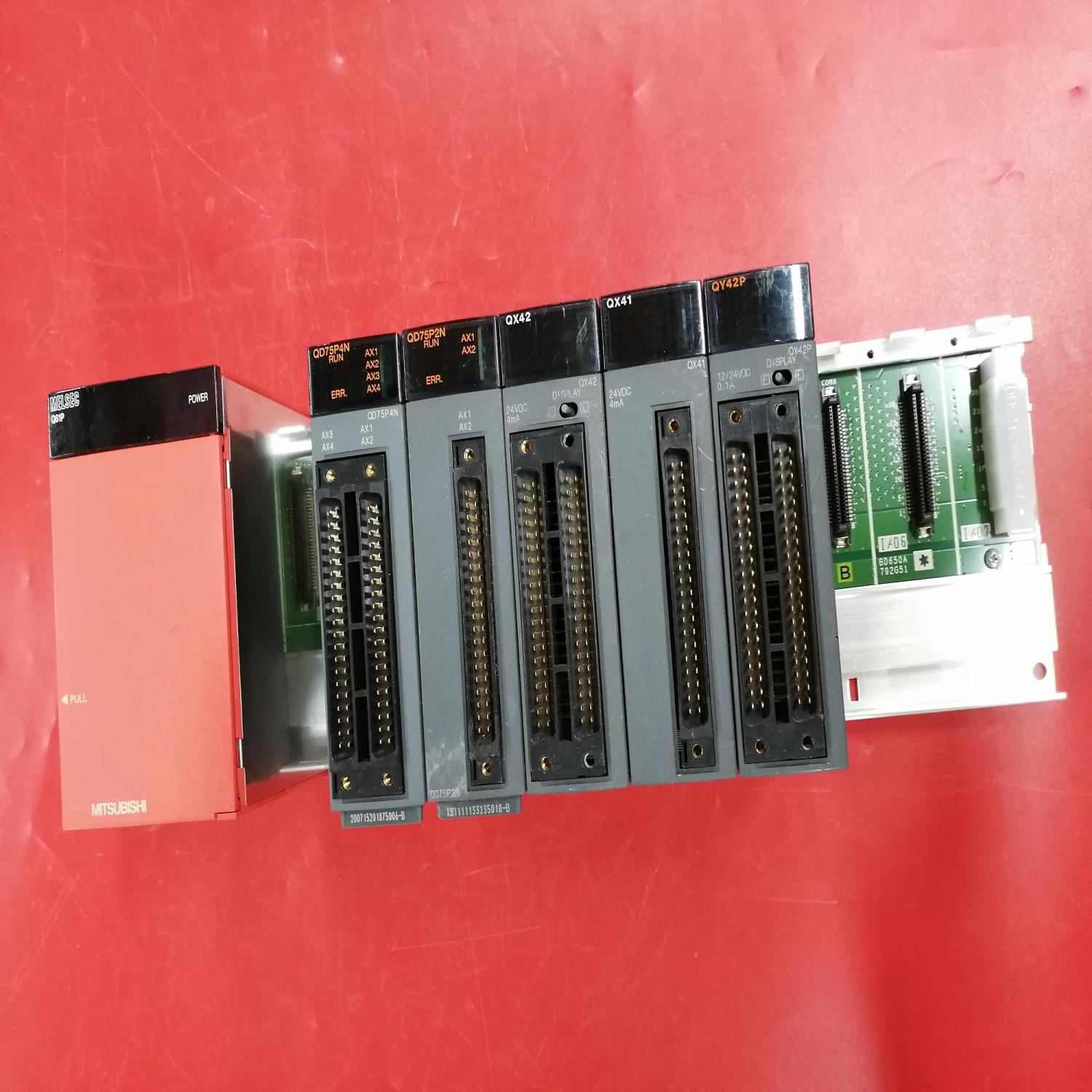 拆开原装Q系列  Q61PQD75P4NQD75P2NQX42QX41QY42PQ38B漂亮