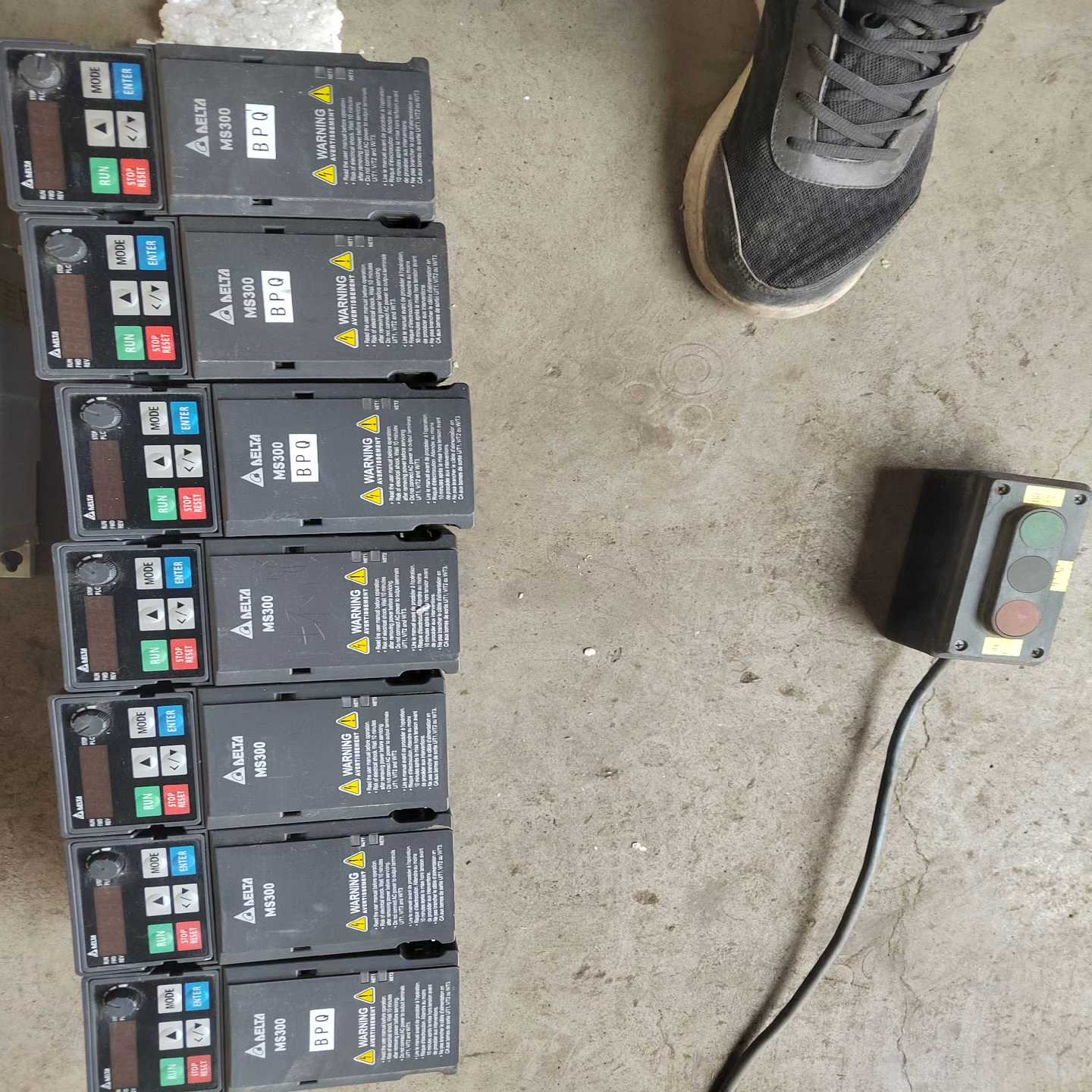 VFD4A8MS21ANSAA拆机成色漂亮【鑫鑫商铺】