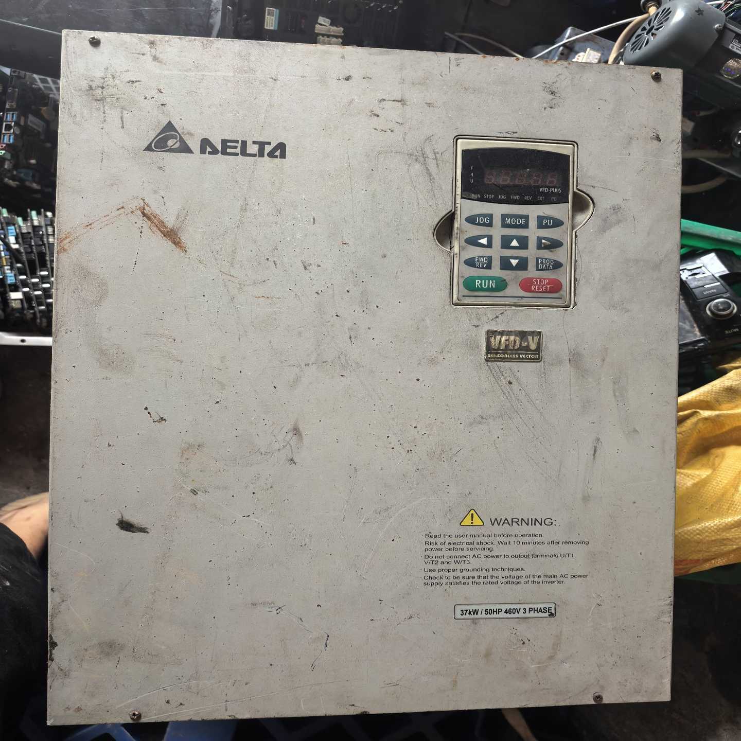 台达变频器VFD370V43A，37KW功率，380V三相。--议价商品