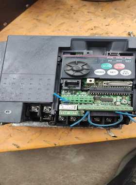 三菱变频器0.75KwFR-E740-0.75K-CH--议价商品