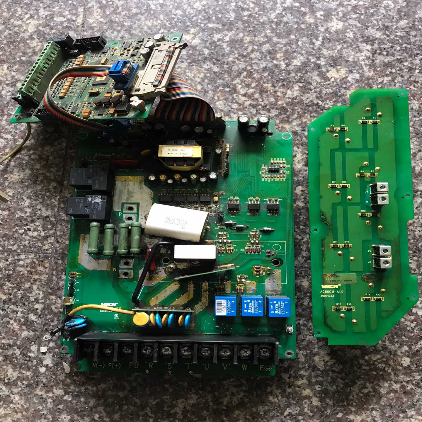 伟创AC80系列变频器7.5KW，以上电测试，功能包~询价