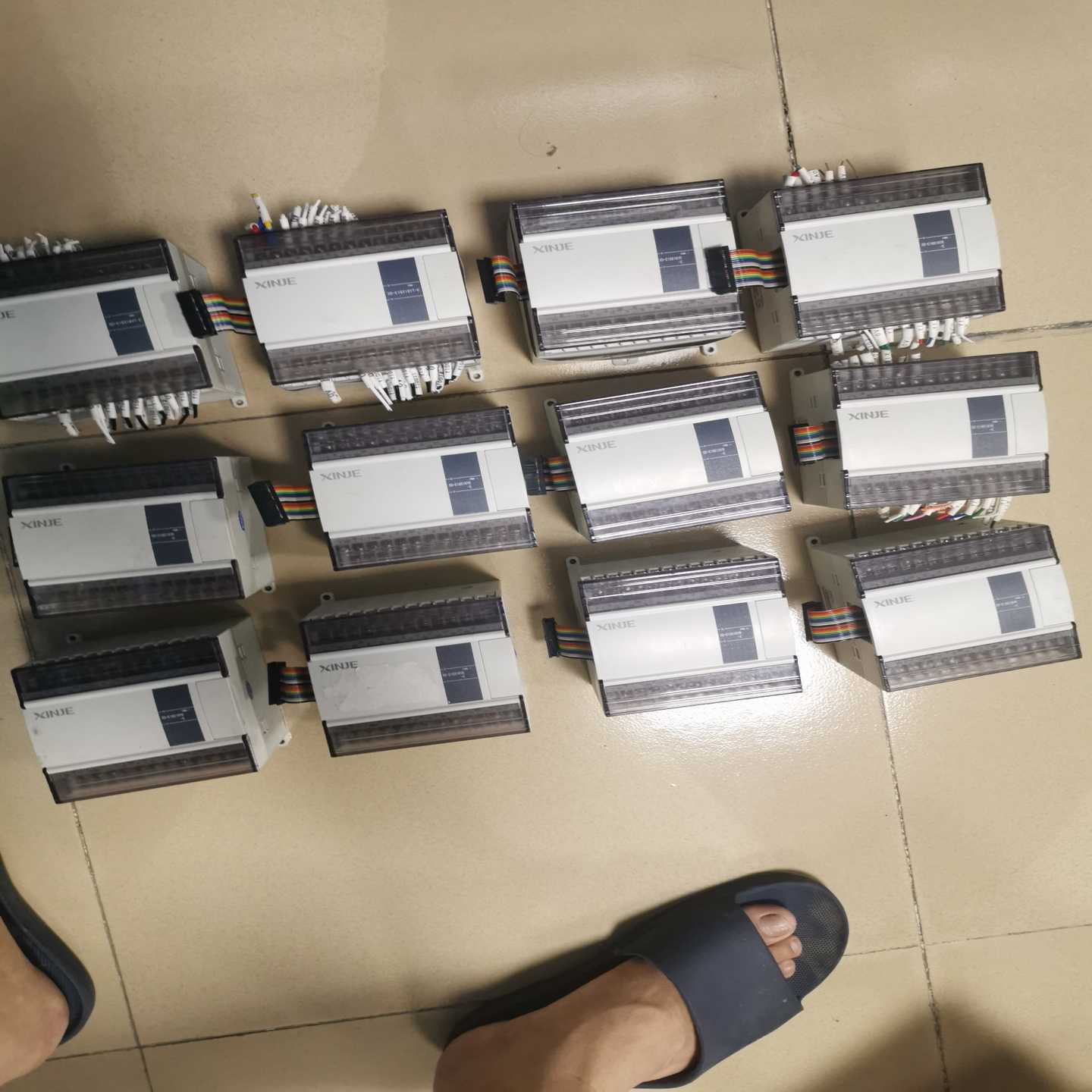 信捷PLC扩展，XD-E16X16YR，成色很漂亮，仓库有2询价