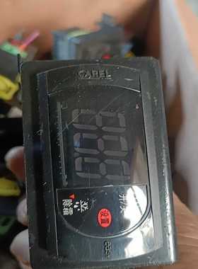 询价CAREL卡乐RKQH1E0548从制冷设备上拆下来0548