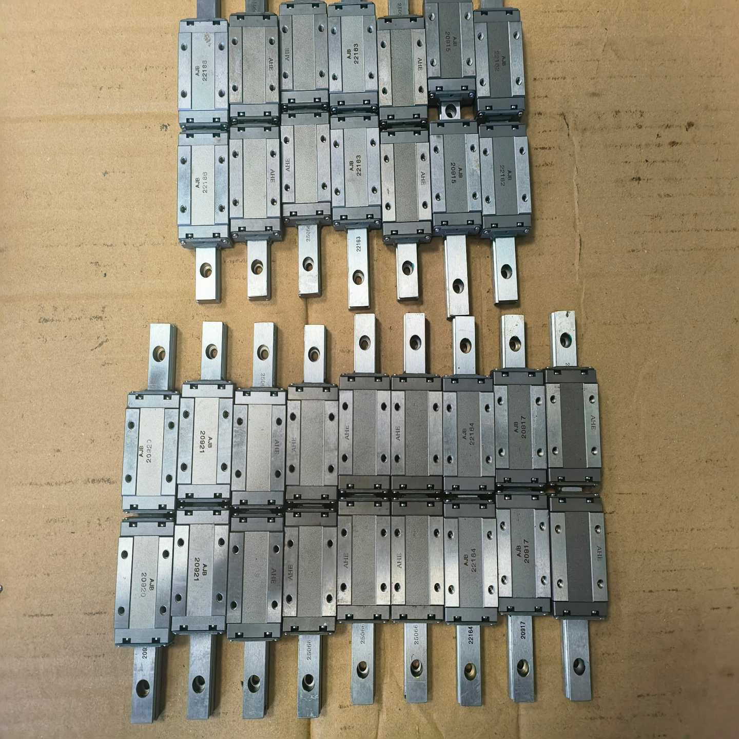 询价THK耐高温滑块RSR12M1N直线导轨滑块