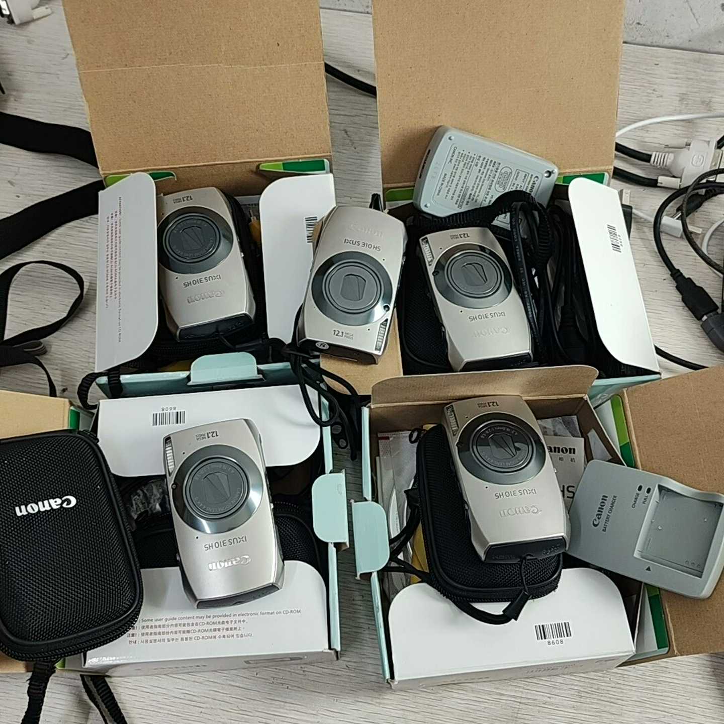 佳能ixus310hs，1210w像素4倍光学变焦，和最近--议价商品