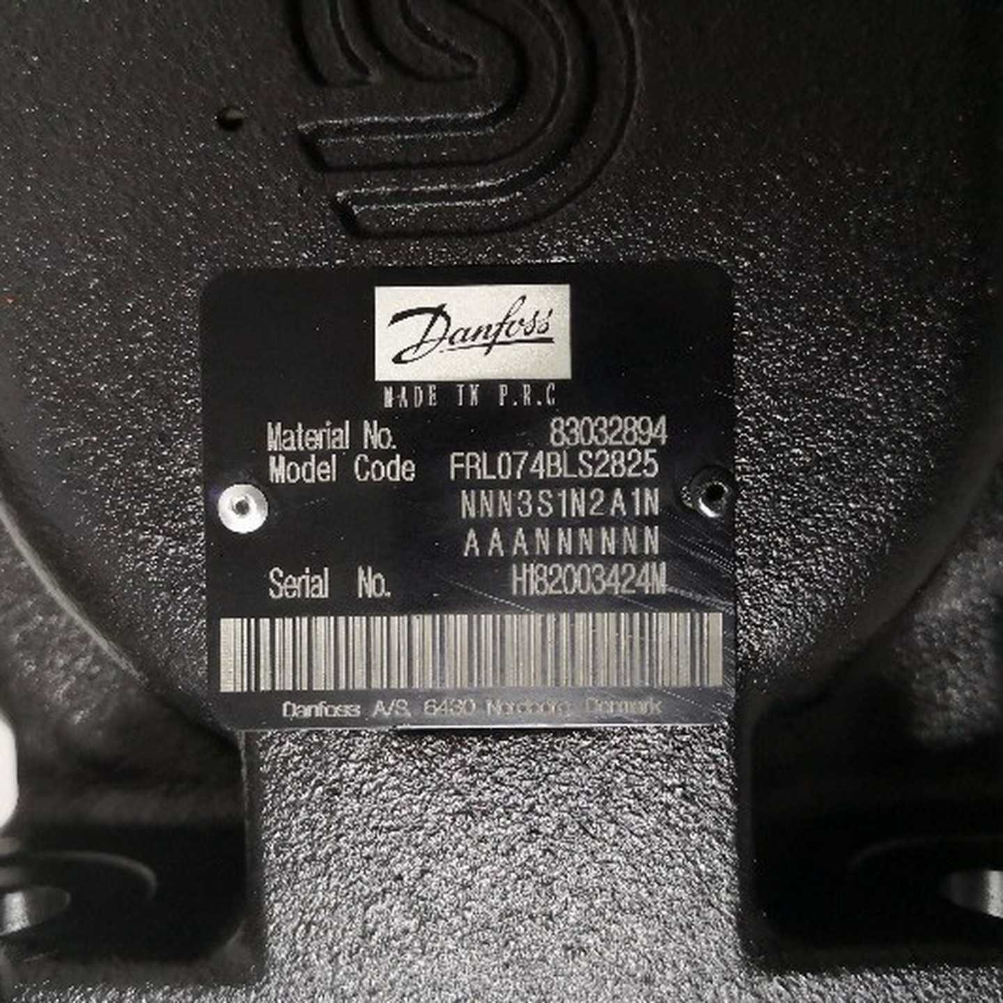 42R41DE1A602B5G2CNA2828NNNNNNNNN丹佛斯DANFOSS液P压泵