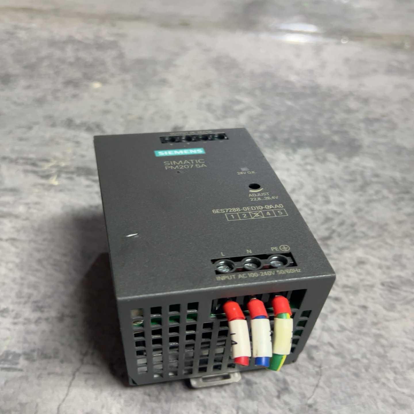 询价西门子电源6ES7288-0ED10-0AA0九成新