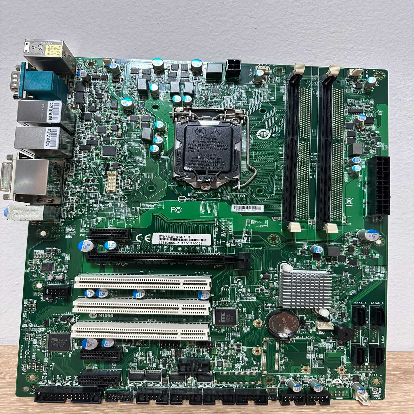 充新成色艾讯宏达工控机主板SYM86360VGGA，H81主--议价商品