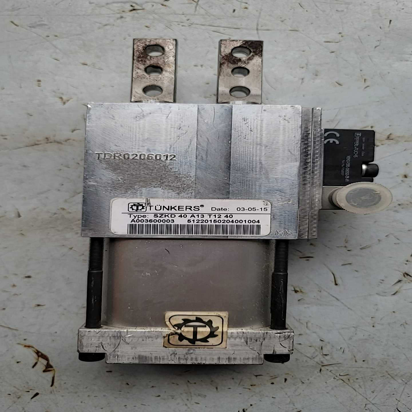 德珂斯TUNKERS气缸SZKD40A13T124--议价商品