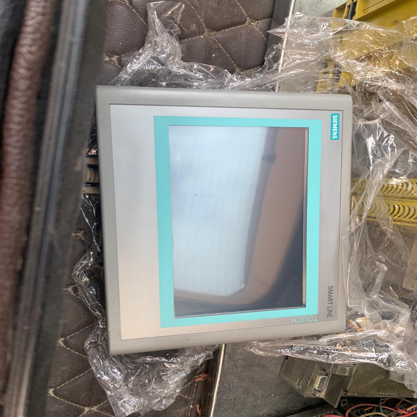 【议价】9新触摸屏6av6648-0ac11-3ax0适用