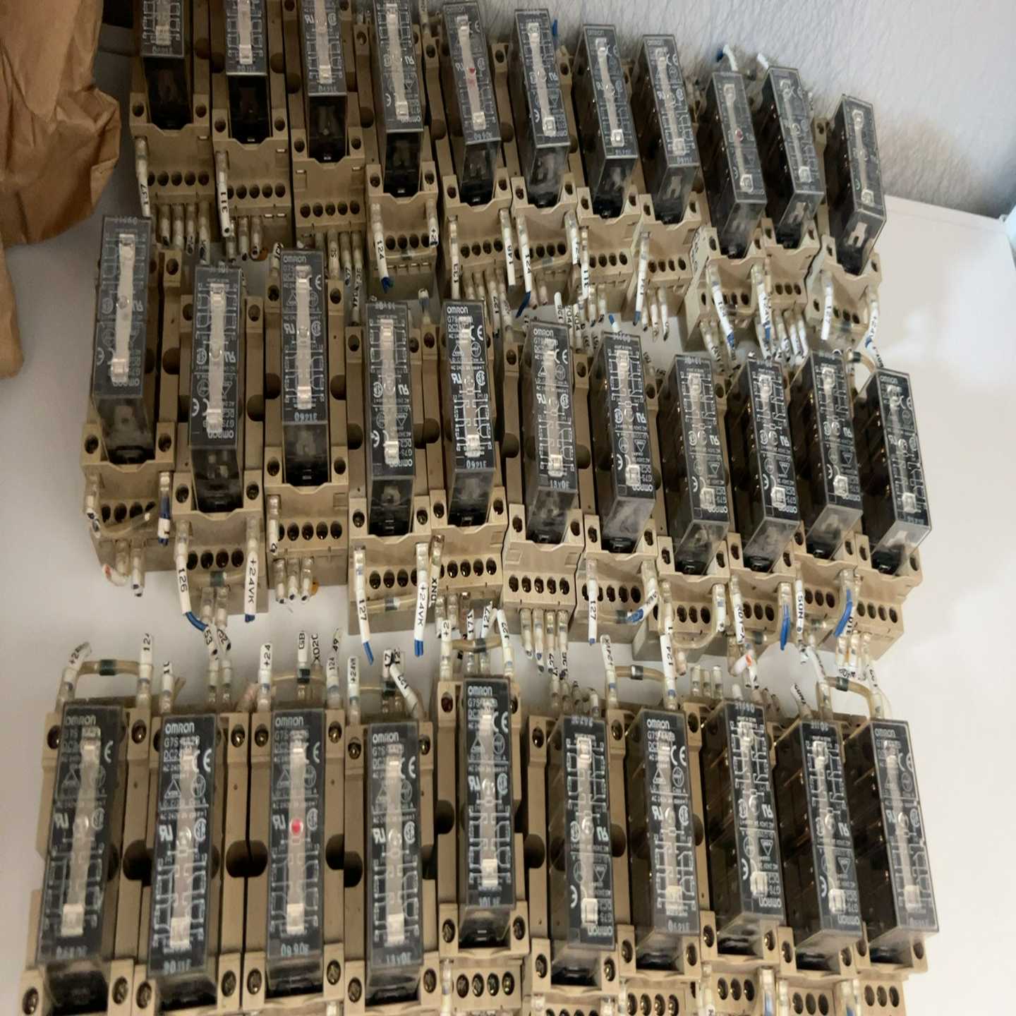 件继电器G7S-4A2B/DC24V总共32套~询价