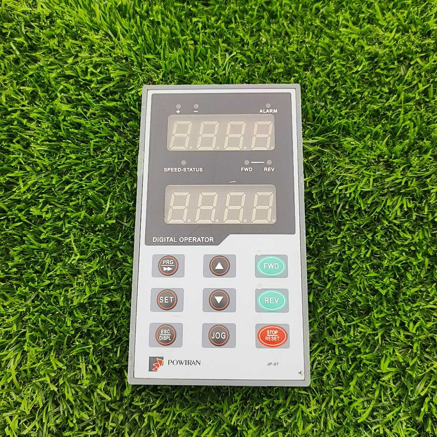 议价普传变频器面板，拆机正常使用，品相如图，标价