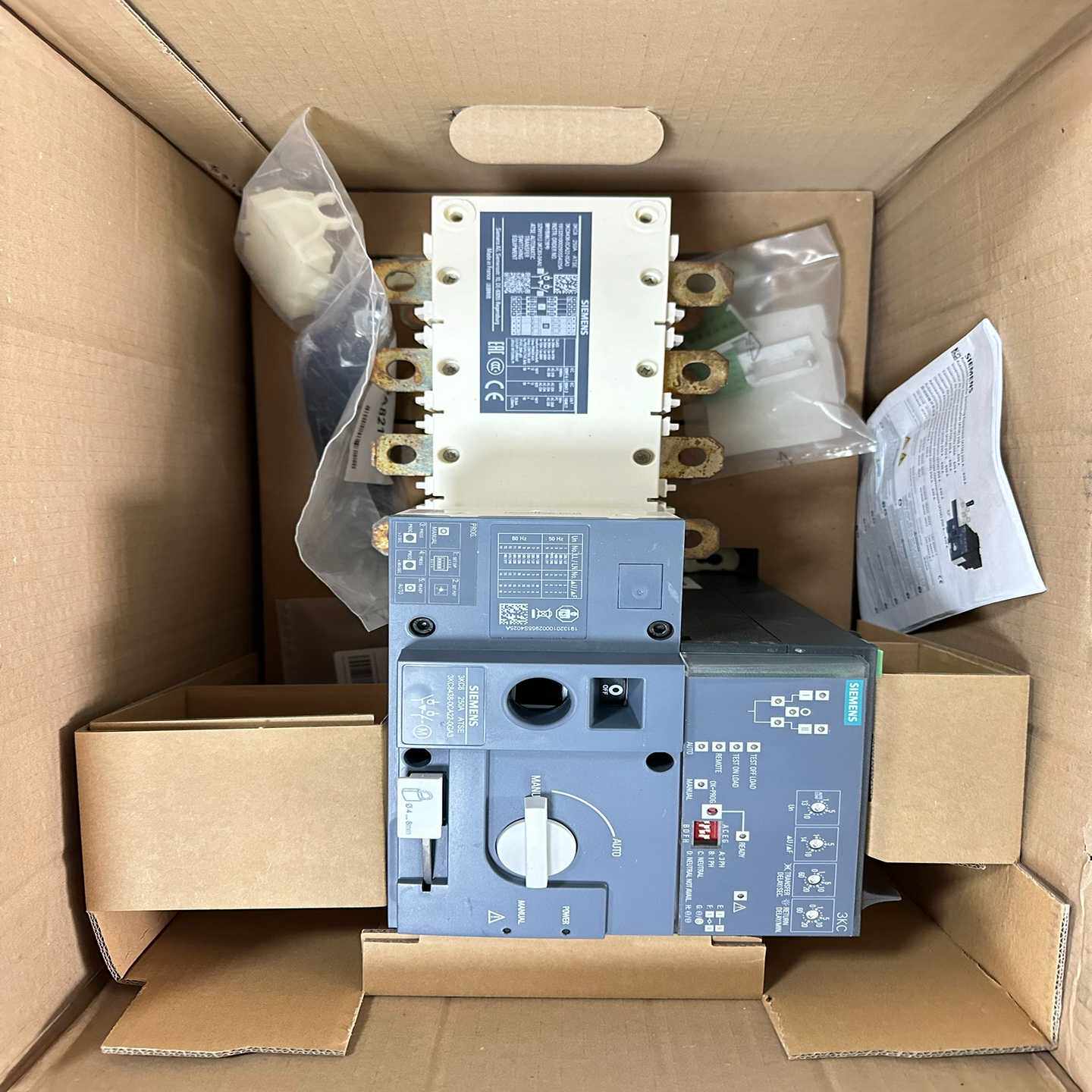 3KC8438-0CA22-0GA3自动转换开关电器询价