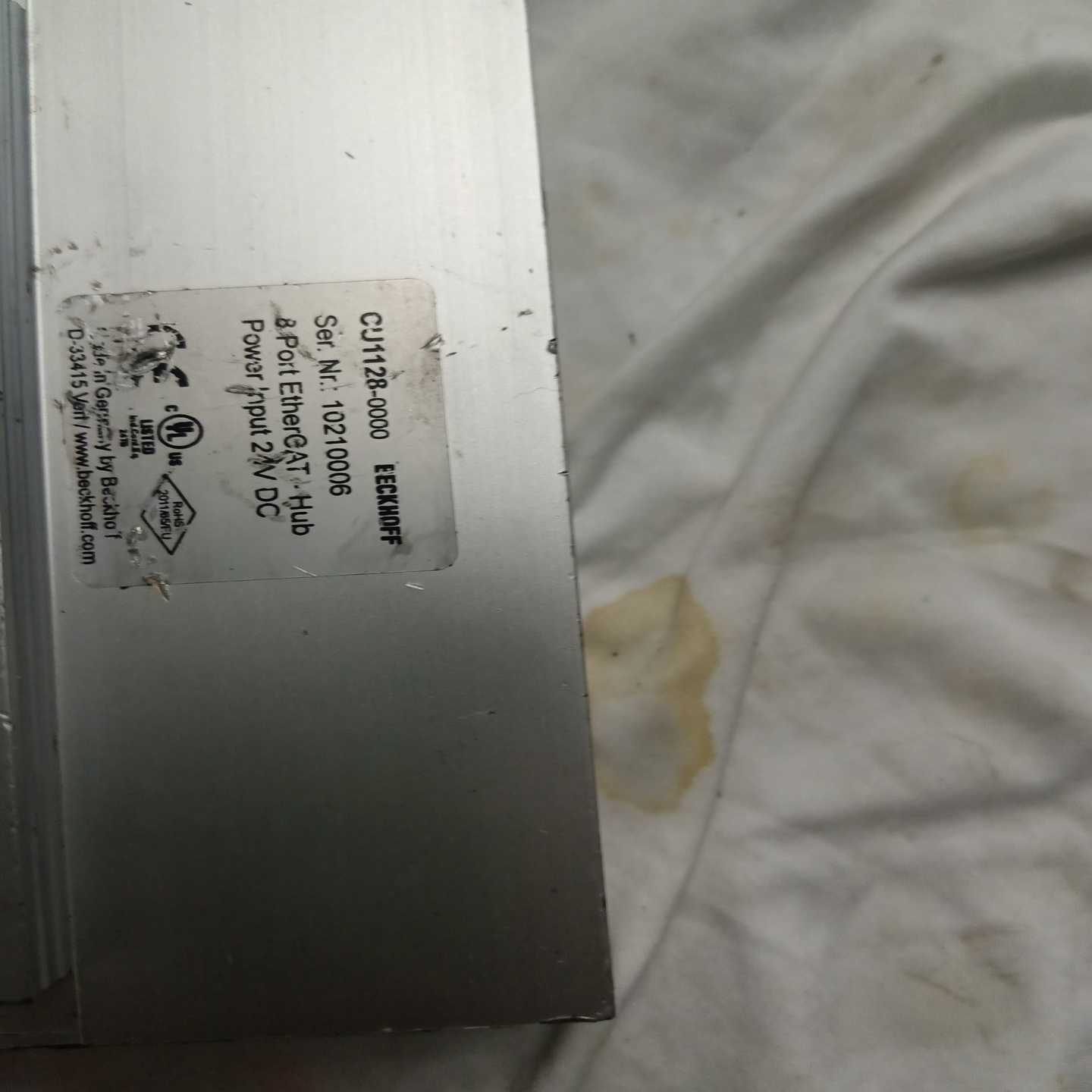 倍福工业交换机CU1128-0000实物拍摄如图，需要的联系一议价