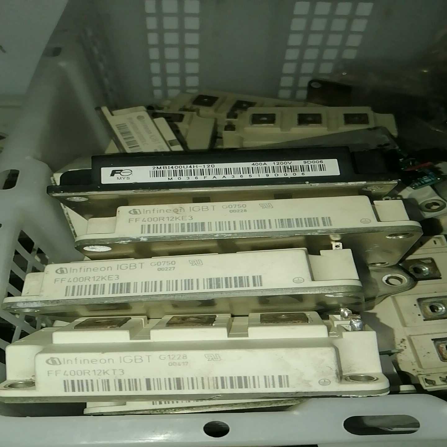 咨询-FF400R12，2MB400，SKM400，GD400，包