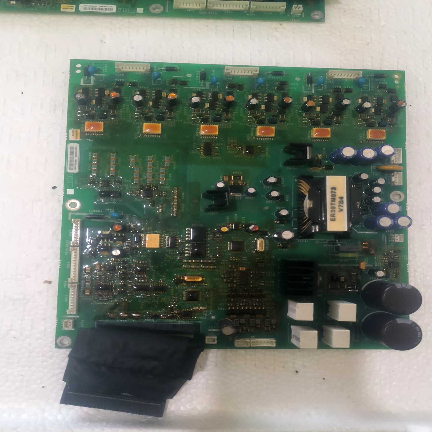 施耐德ATV61系列30KW变频器电源驱动板，原装拆机，功能--议价商