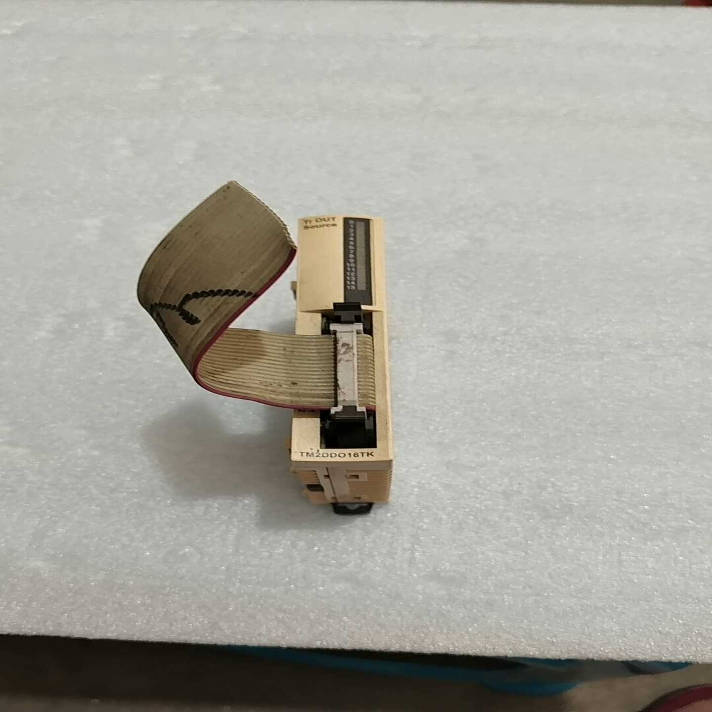 议价拆机施耐德控制器TM2DD016K，现货一个需要和我联系。议