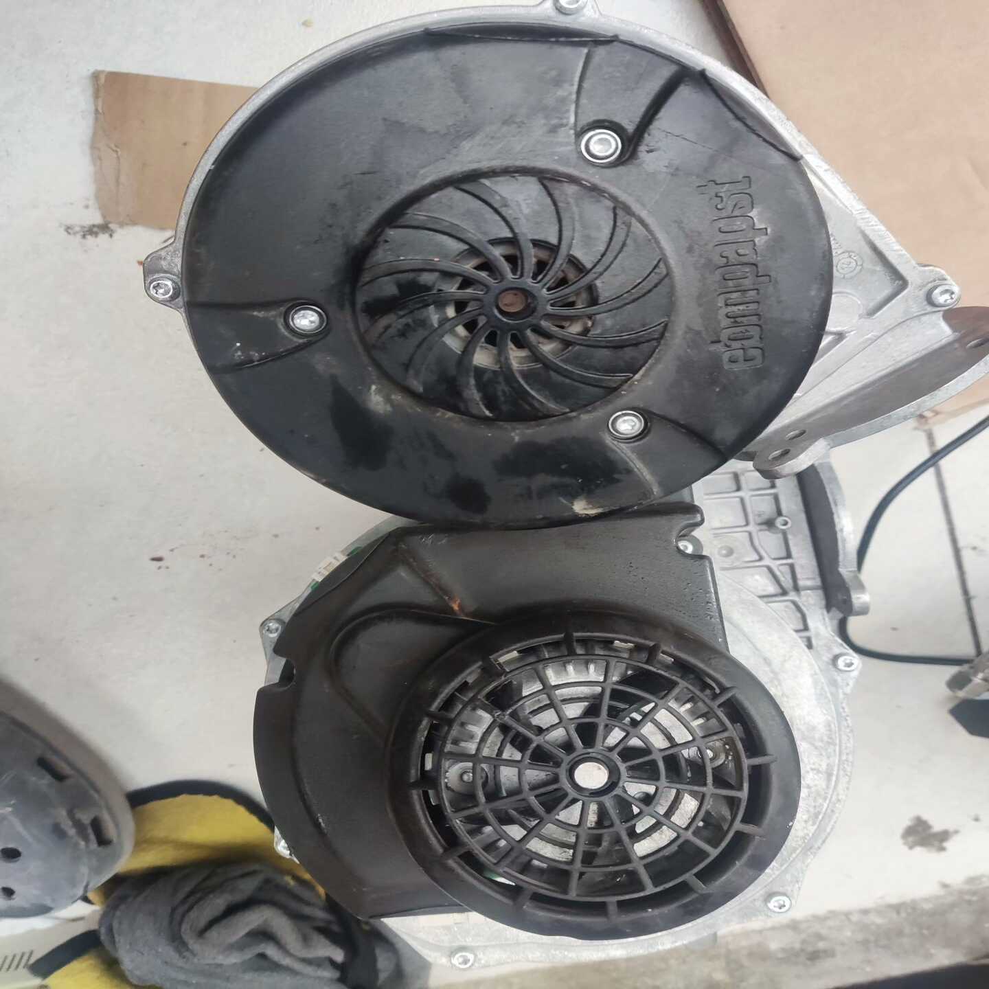 德国EBM变频风机，型号RG148/1200-3633-01--议价商品