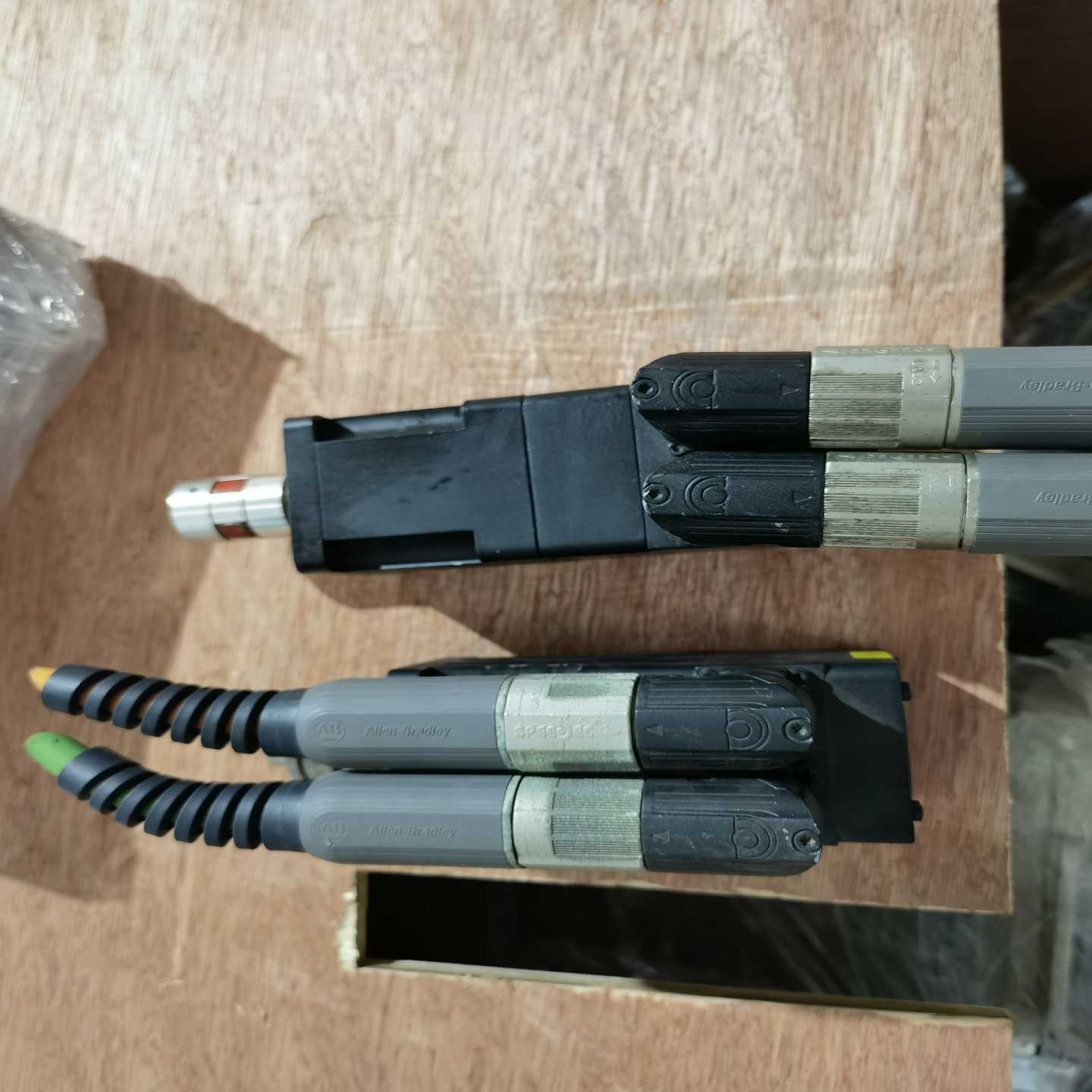 AB罗伟克马达MPL-A1510V-EJ74AA长期供应编--议价商品