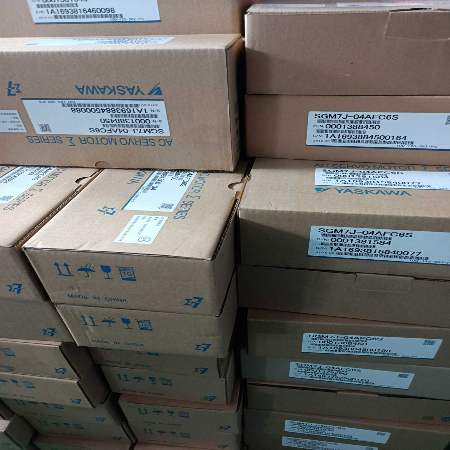 SGD7S-2R8A00ASGM7J-04AFC6S安川电--议价商品