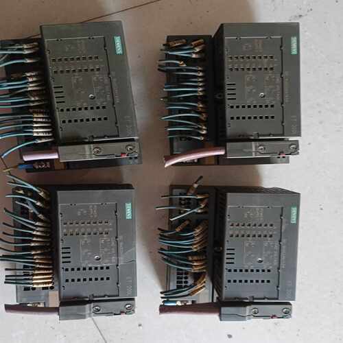 西门子132-1BH00-0XB0 还有一台外壳破损的 看好~议价