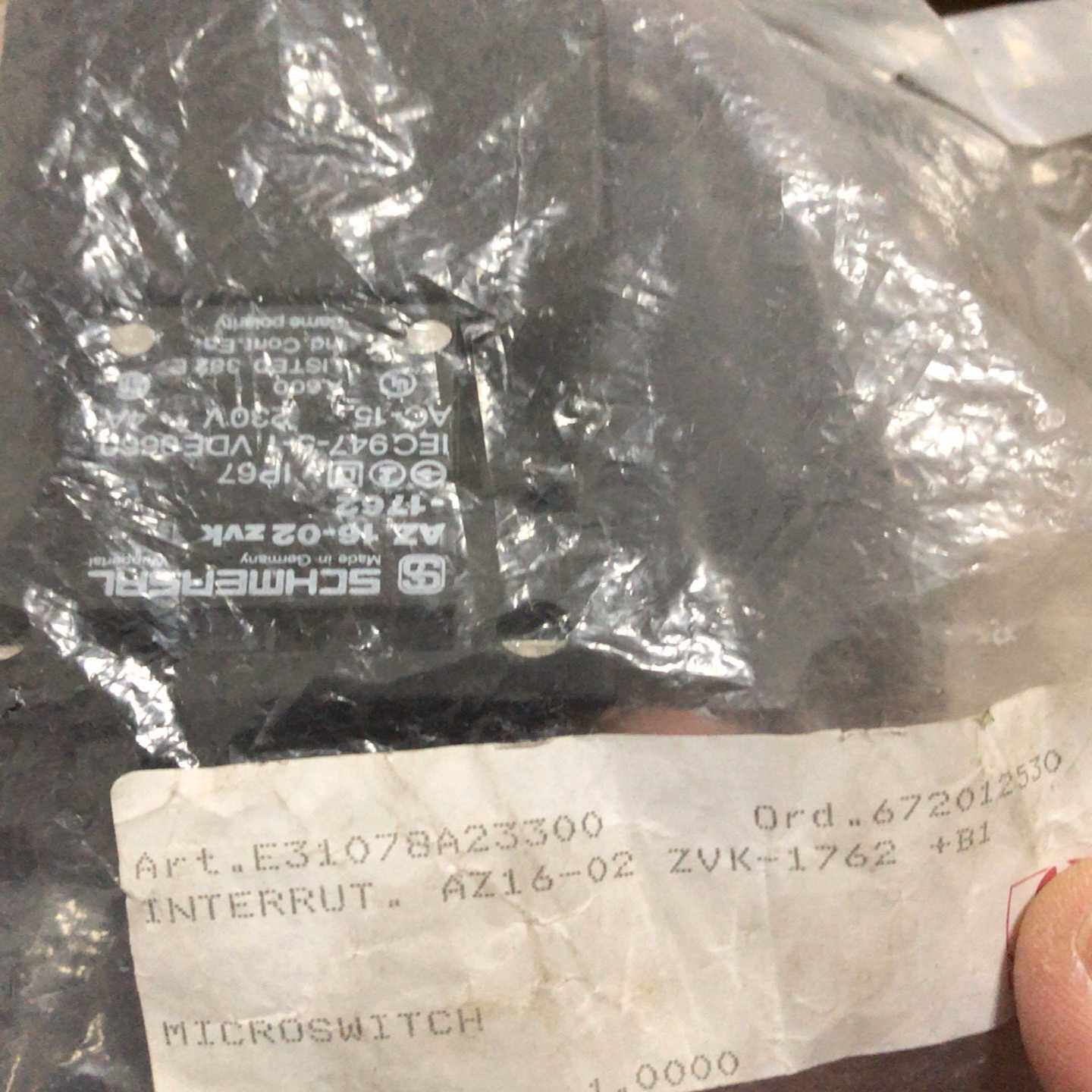 SCHMEASAL安全门开关AZ16-02ZVK-17询价