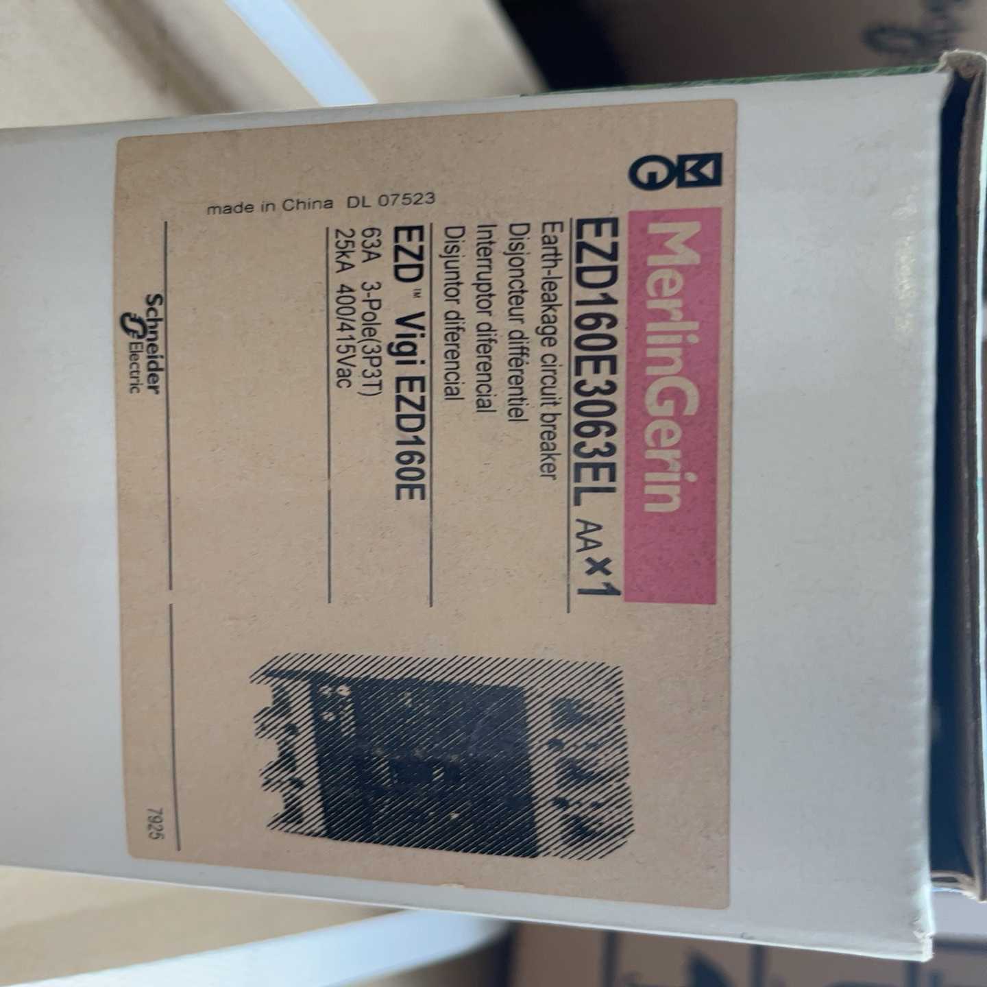 EZD160E3063EL塑壳断路器3P3d-漏电