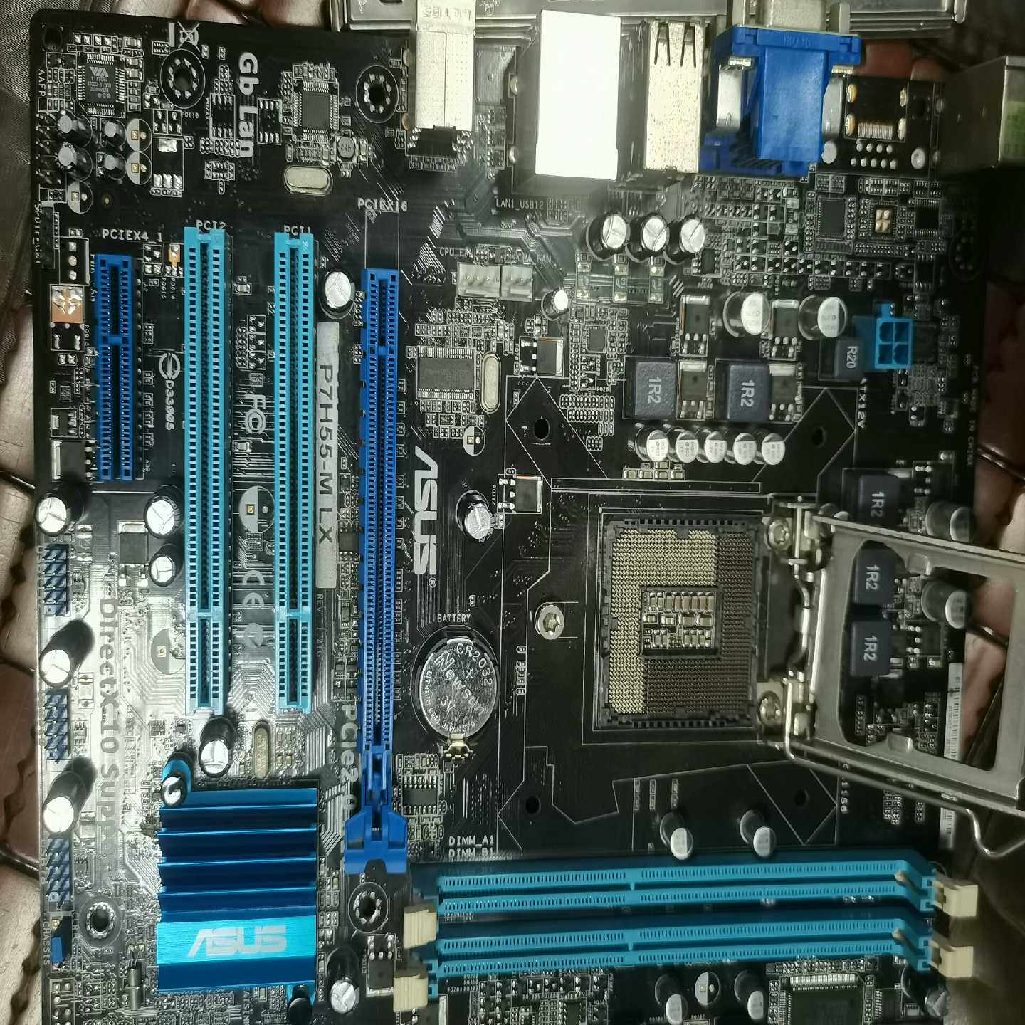 华硕P7H55M主板,支持一代1156针i3,i5,i7处理--议价商品