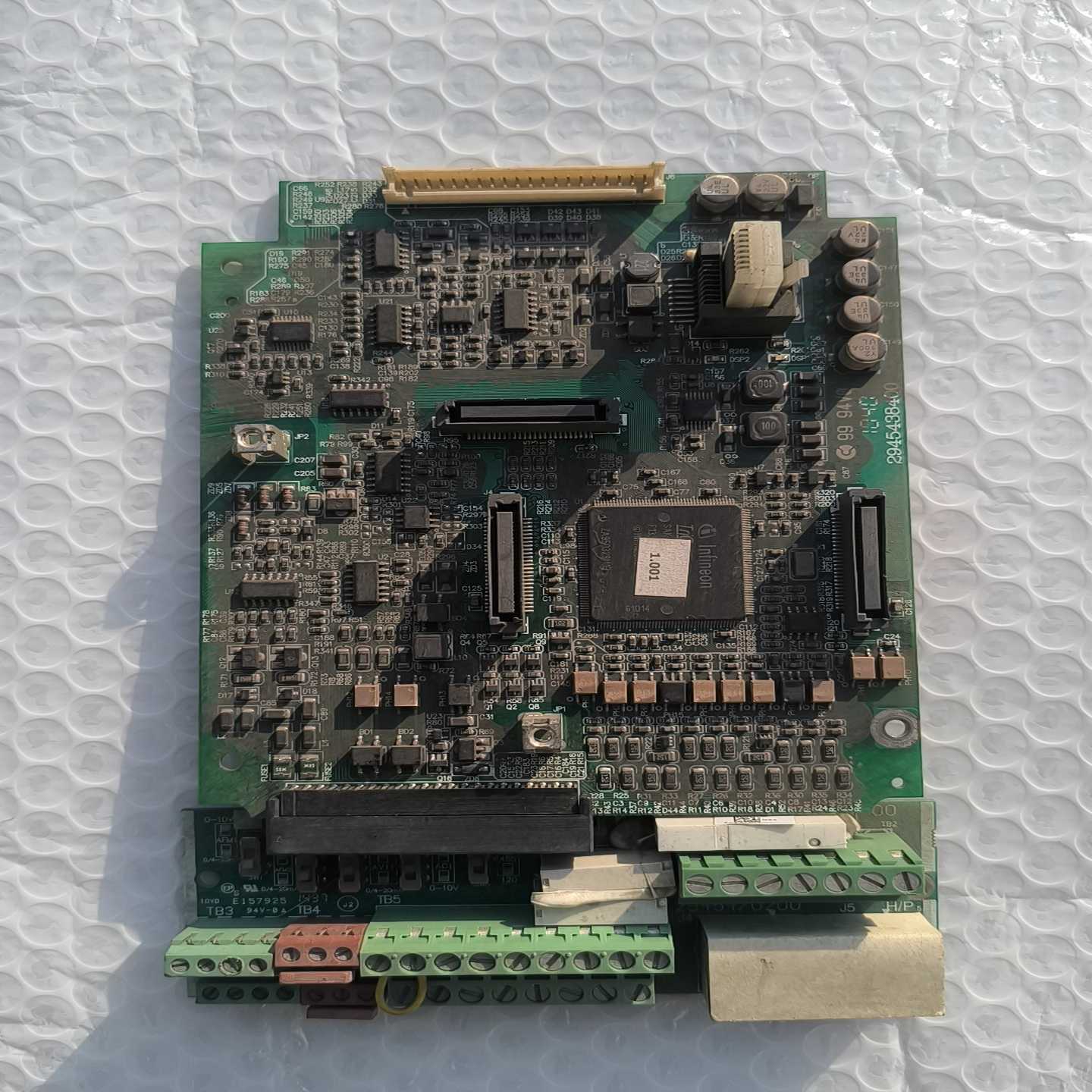台达变频器主板cp2000，37kw机器拆下来的，，功能询价