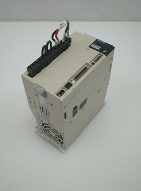 亚斯卡瓦SGD7S-120A00A000F83SERVOPACK1.5kWDRV-I-22358A3