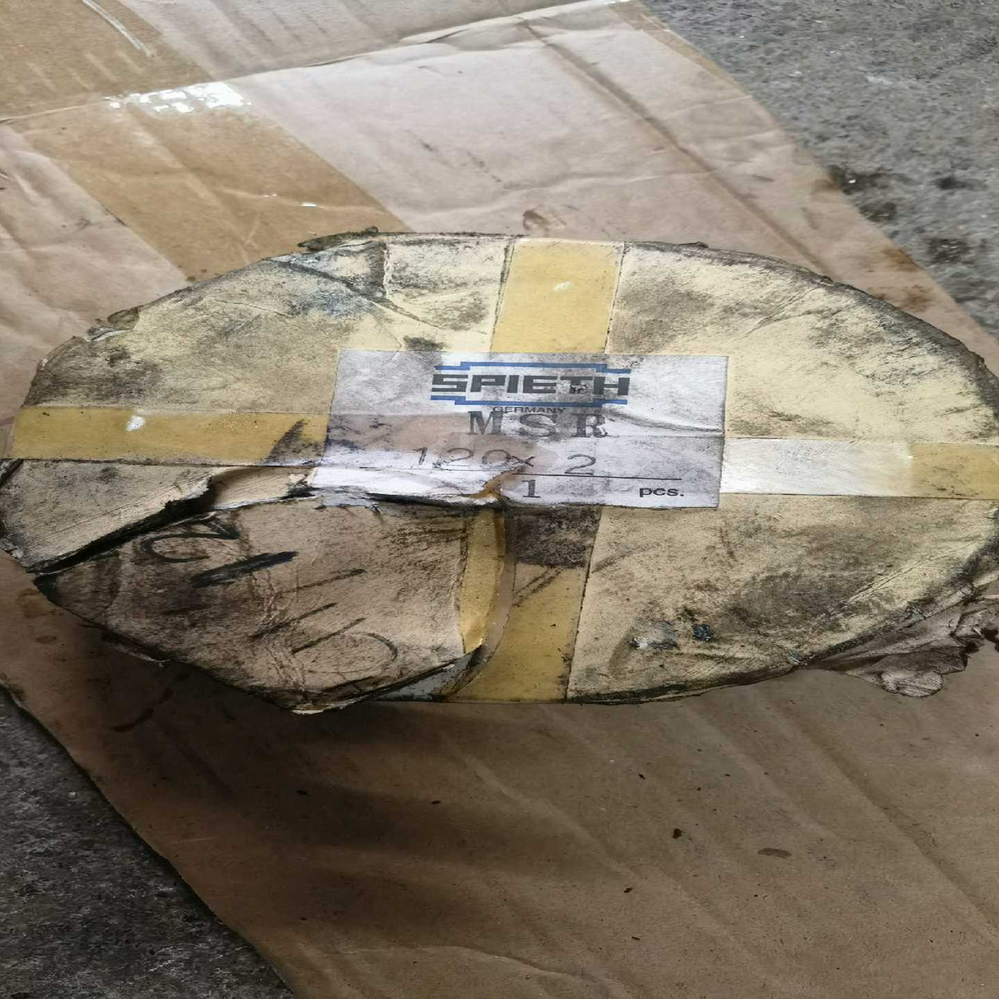 德国spieth锁紧螺母120X2。东西的：就是有点脏。议价