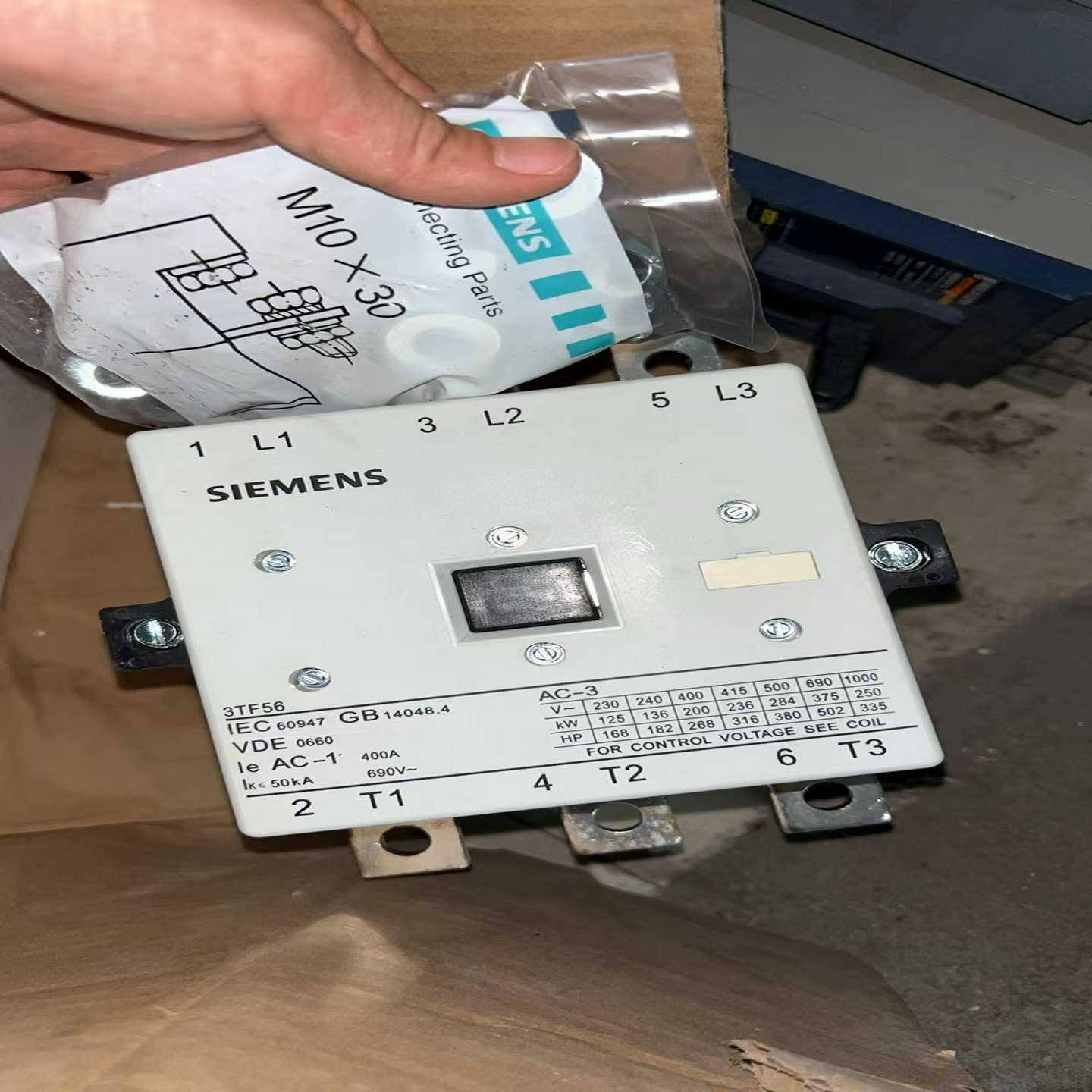库存接触器3TF5622-0XQ0询价