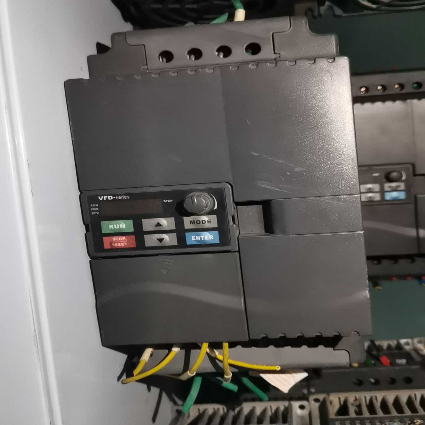 台达E系列变频器VFD075E43A7.5kw功能询价